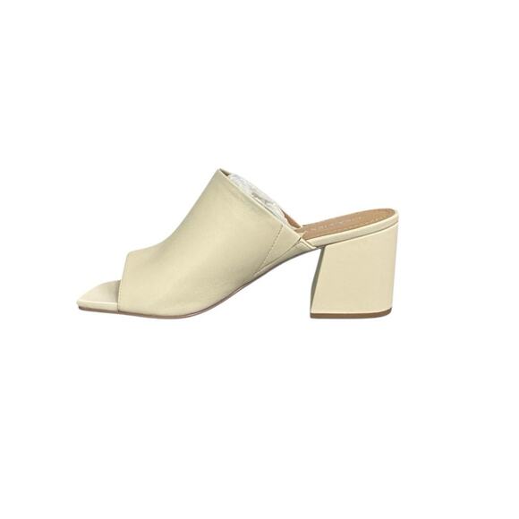 NIB! Lisa Vicky Virtue Sandal Cream Open-Toe Mule Slides  - Size 8 - Picture 5 of 10